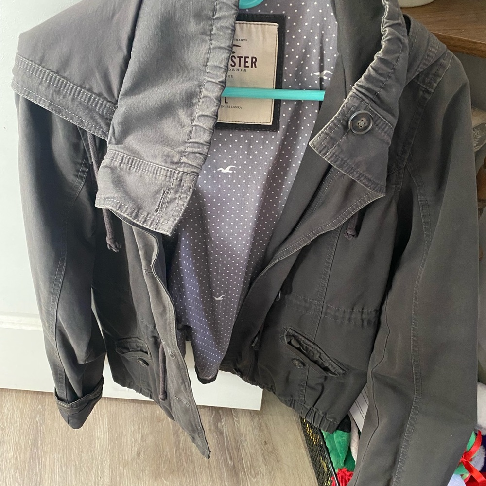 Hollister light weight cargo coat